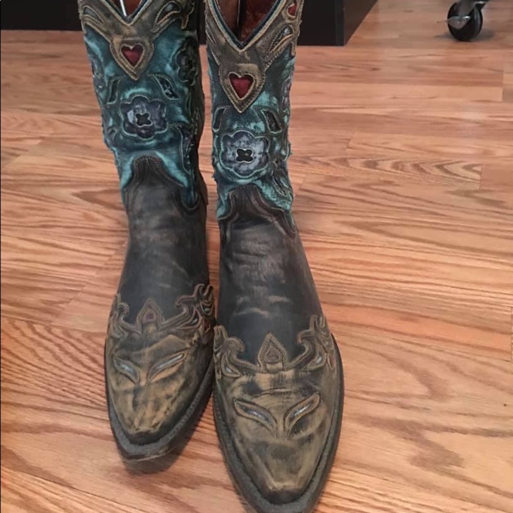 Women’s Dan Post Cowboy Boots